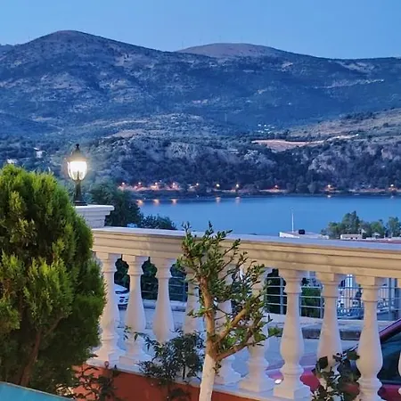 Blue Lagoon Luxury B2 Apartament *